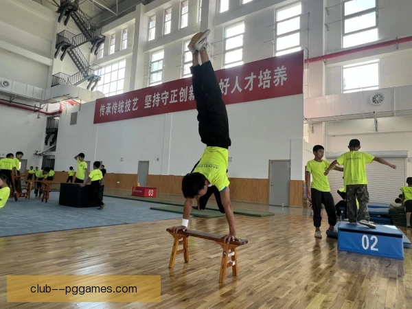 吴俊明动作节奏控制，快慢变化打乱对手部署